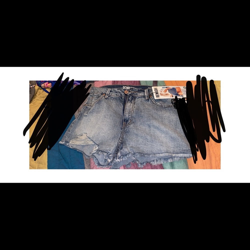 Rewash Jean Shorts - Picture 3 of 4